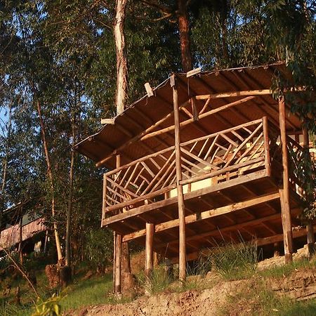 Amasiko Homestay Lake Bunyonyi Kabale Екстериор снимка