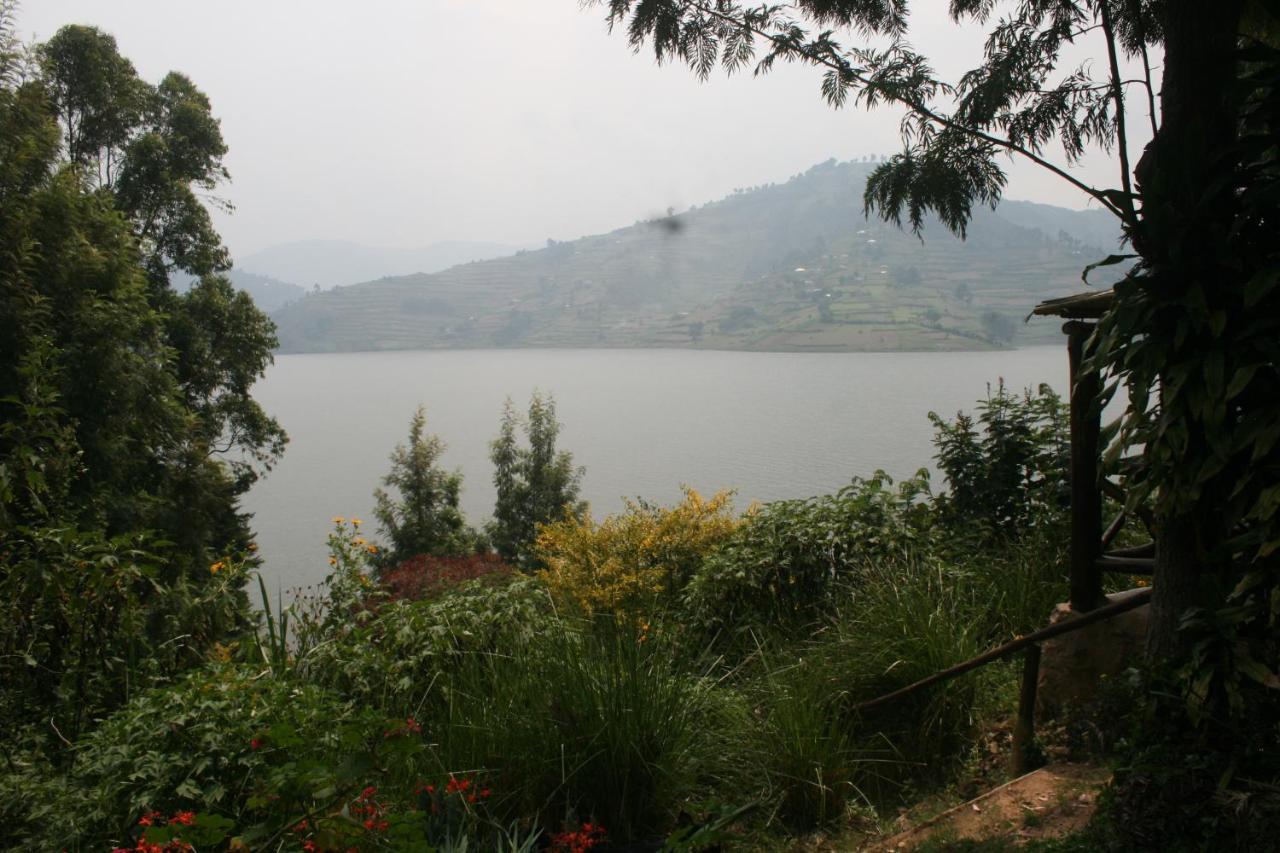 Amasiko Homestay Lake Bunyonyi Kabale Екстериор снимка