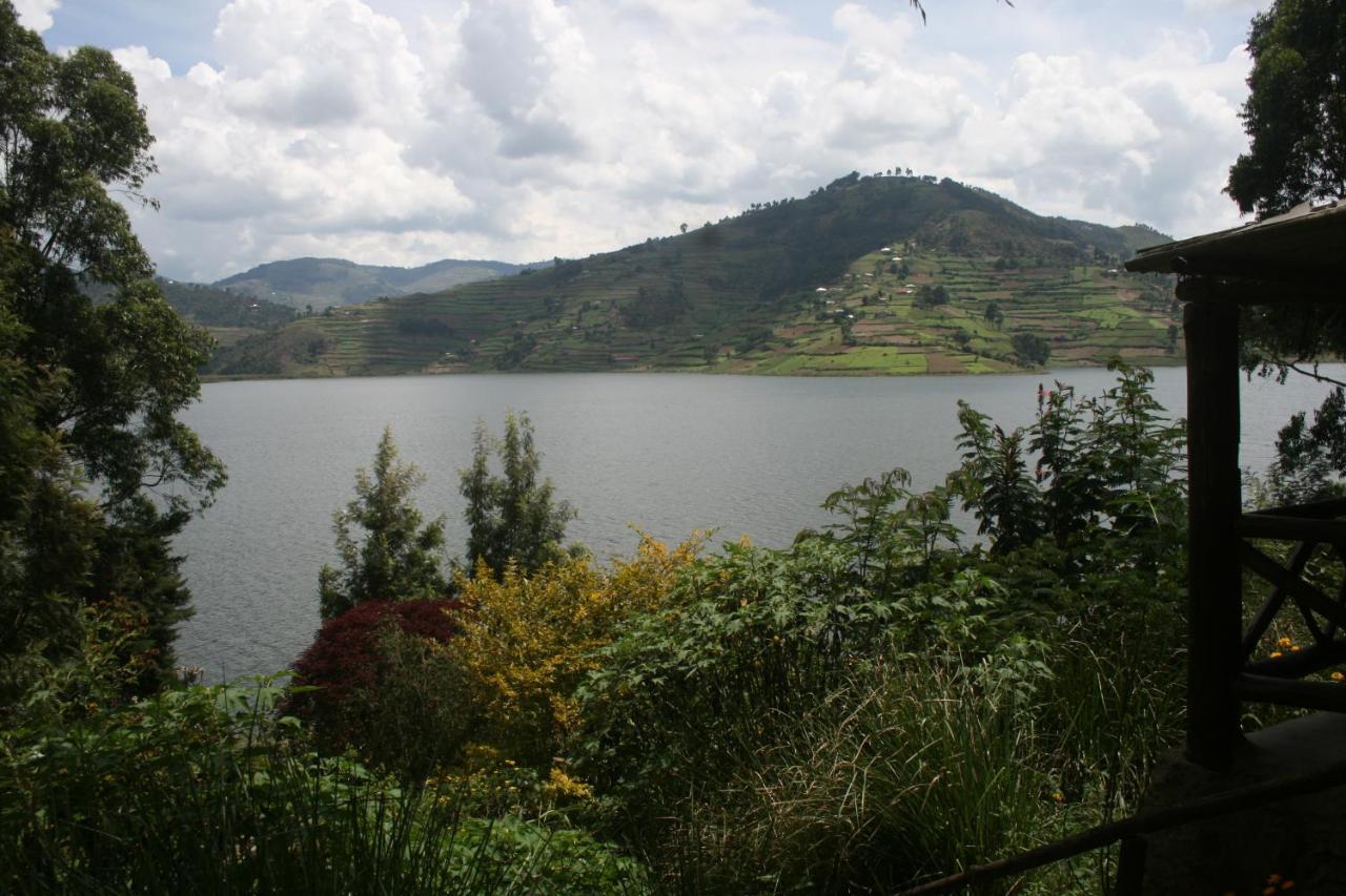 Amasiko Homestay Lake Bunyonyi Kabale Екстериор снимка