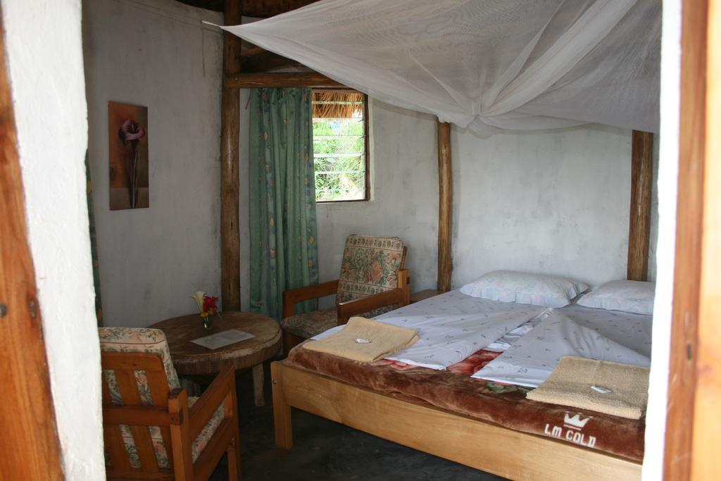 Amasiko Homestay Lake Bunyonyi Kabale Екстериор снимка